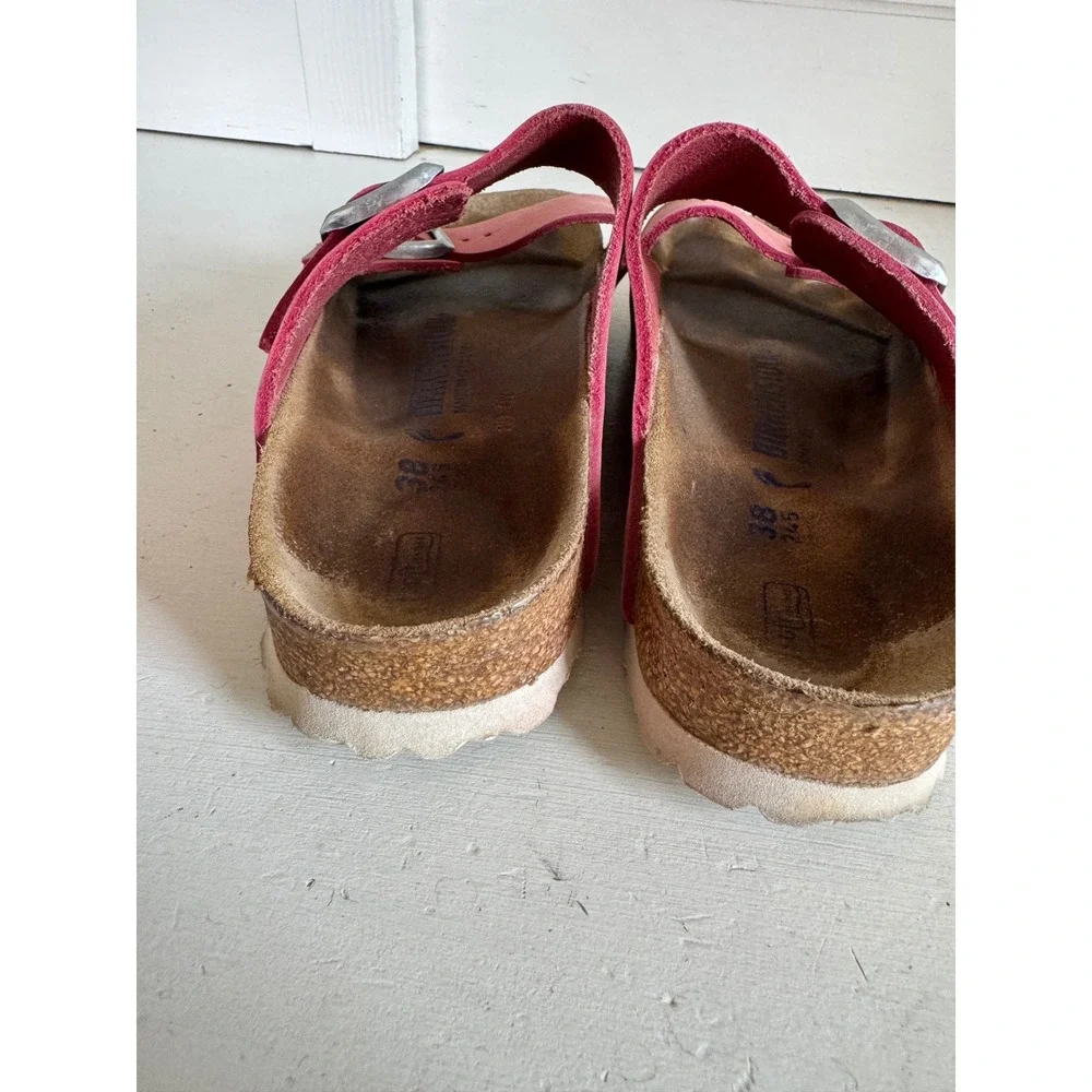 Birkenstock pink Arizona sandals size 38‎ (women's US 7-7.5)